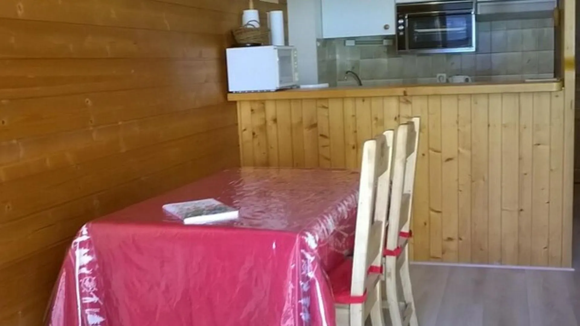 Studio Pour 3 Avec Balcon Expose Sud/Ouest, Proche Centre Et Remontees, Parking Prive - Fr-1-676-73 Chatel France